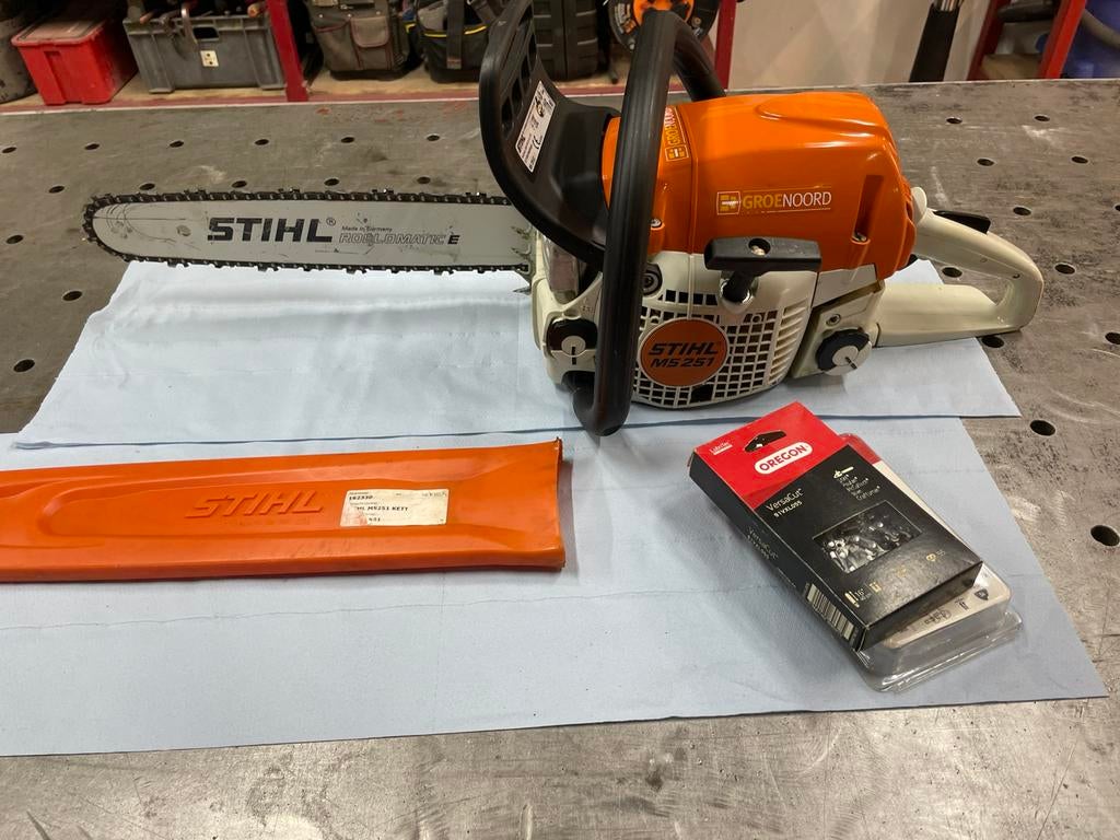 Stihl MS 251, Gebruikt, Kettingzaag, Ophalen of Verzenden, 30 tot 70 mm