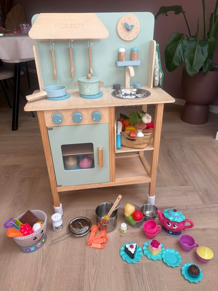 Little dutch speelkeukentje met heel veel extra speelgoed, Ophalen, Zo goed als nieuw, Hout, Speelkeuken-accessoire