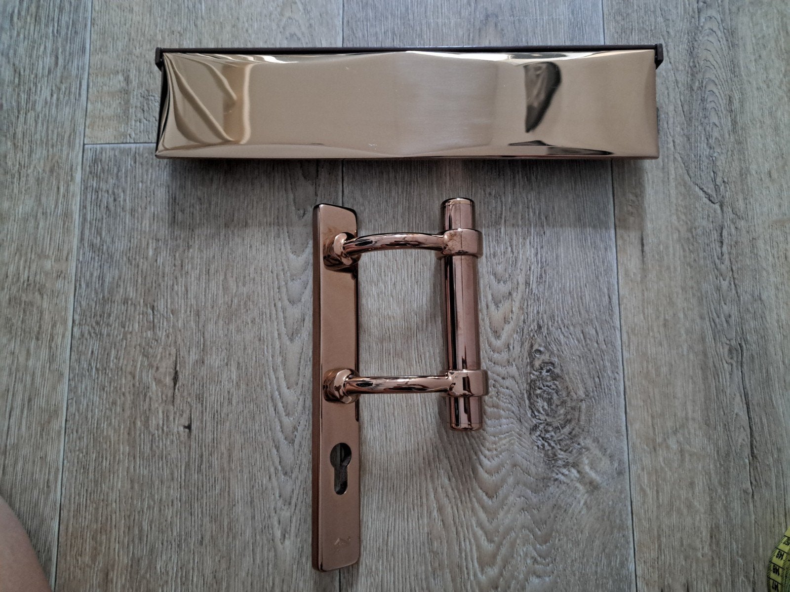 Deurklink/kruk rosegoud met brievenbus, Huis en Inrichting, Ophalen of Verzenden, Zo goed als nieuw, Goud