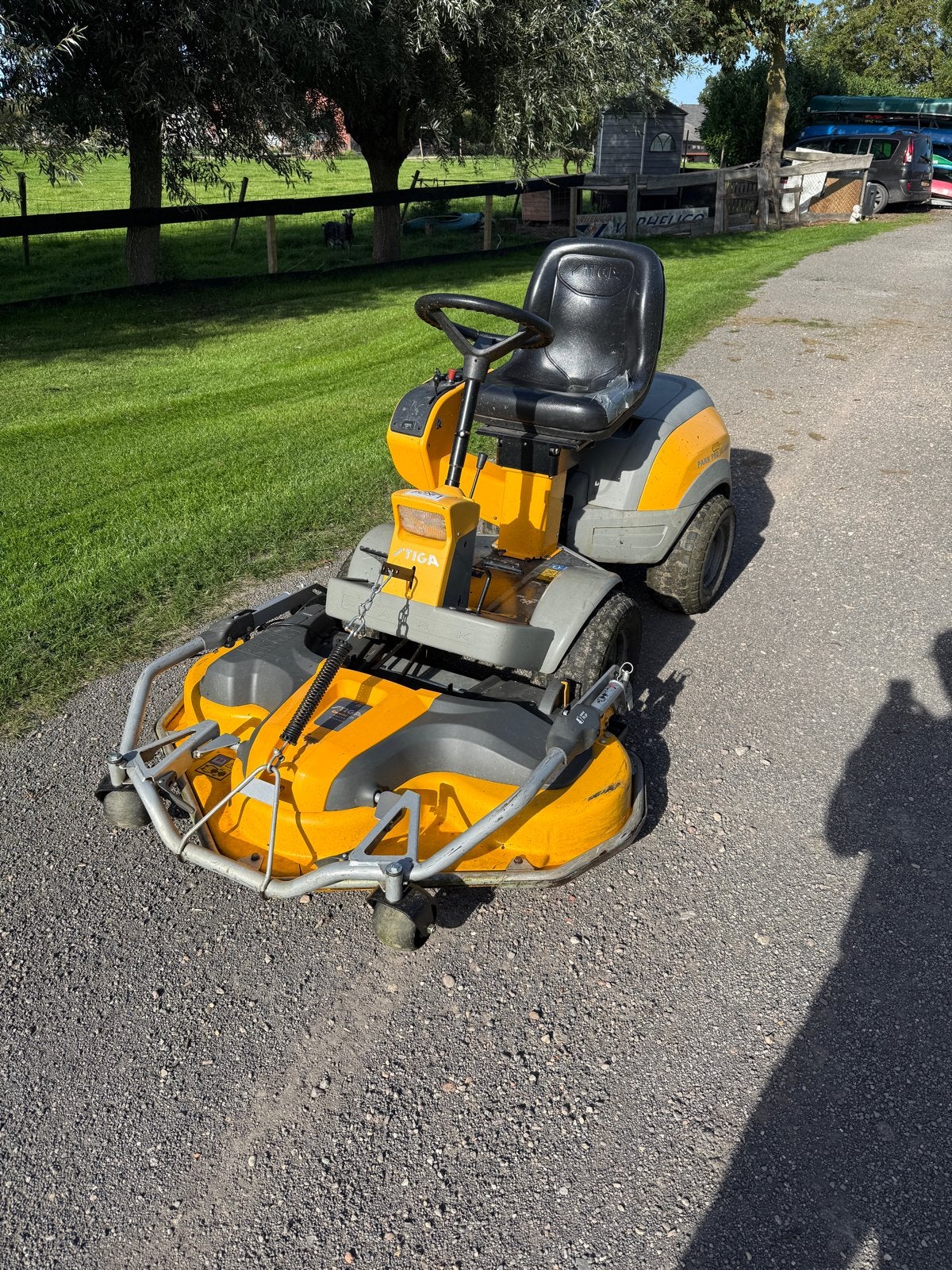 Stiga Park Pro 16 4WD Zitmaaier, Tuin en Terras, Ophalen, Cirkelmaaier, Gebruikt, Elektrische starter