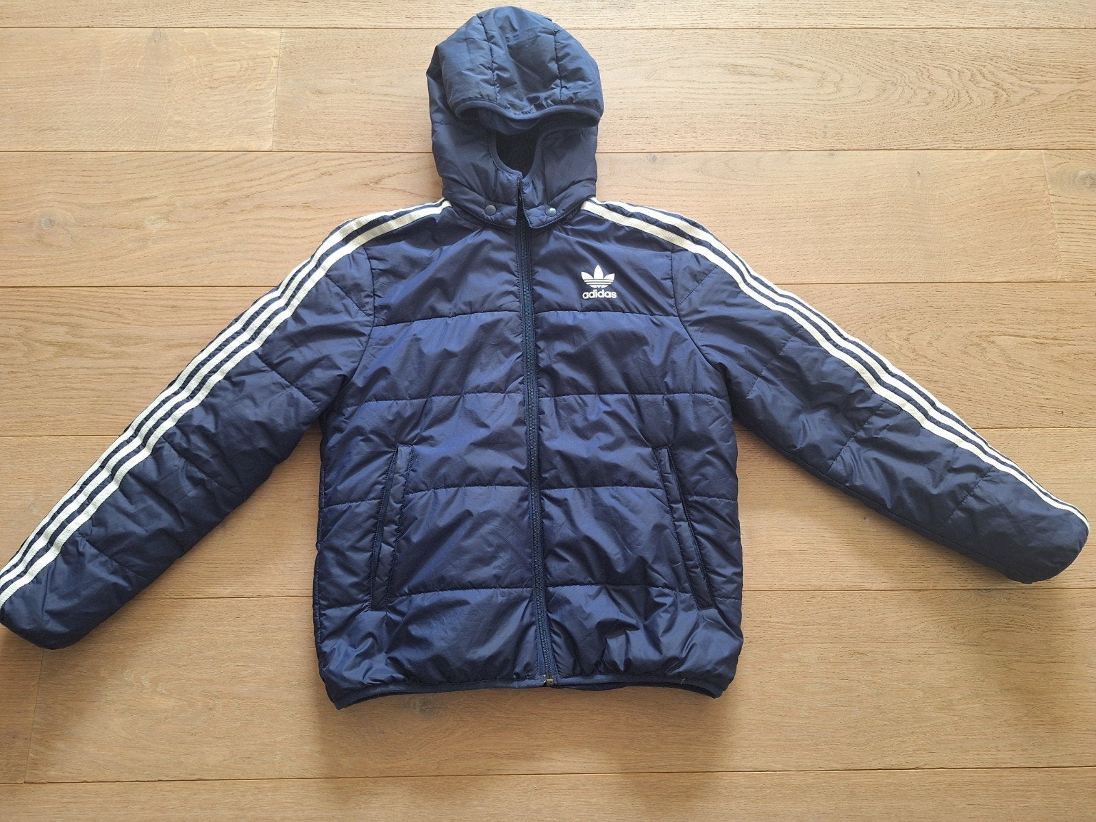 mooie blauwe jas van Adidas maat 152 met capuchon, Adidas, Gebruikt, Ophalen of Verzenden, Jongen