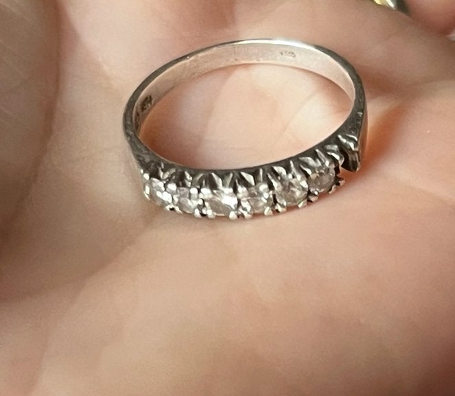 Zilveren Ring - Zilvergehalte 825, Gebruikt, Ophalen of Verzenden, Dame, Zilver
