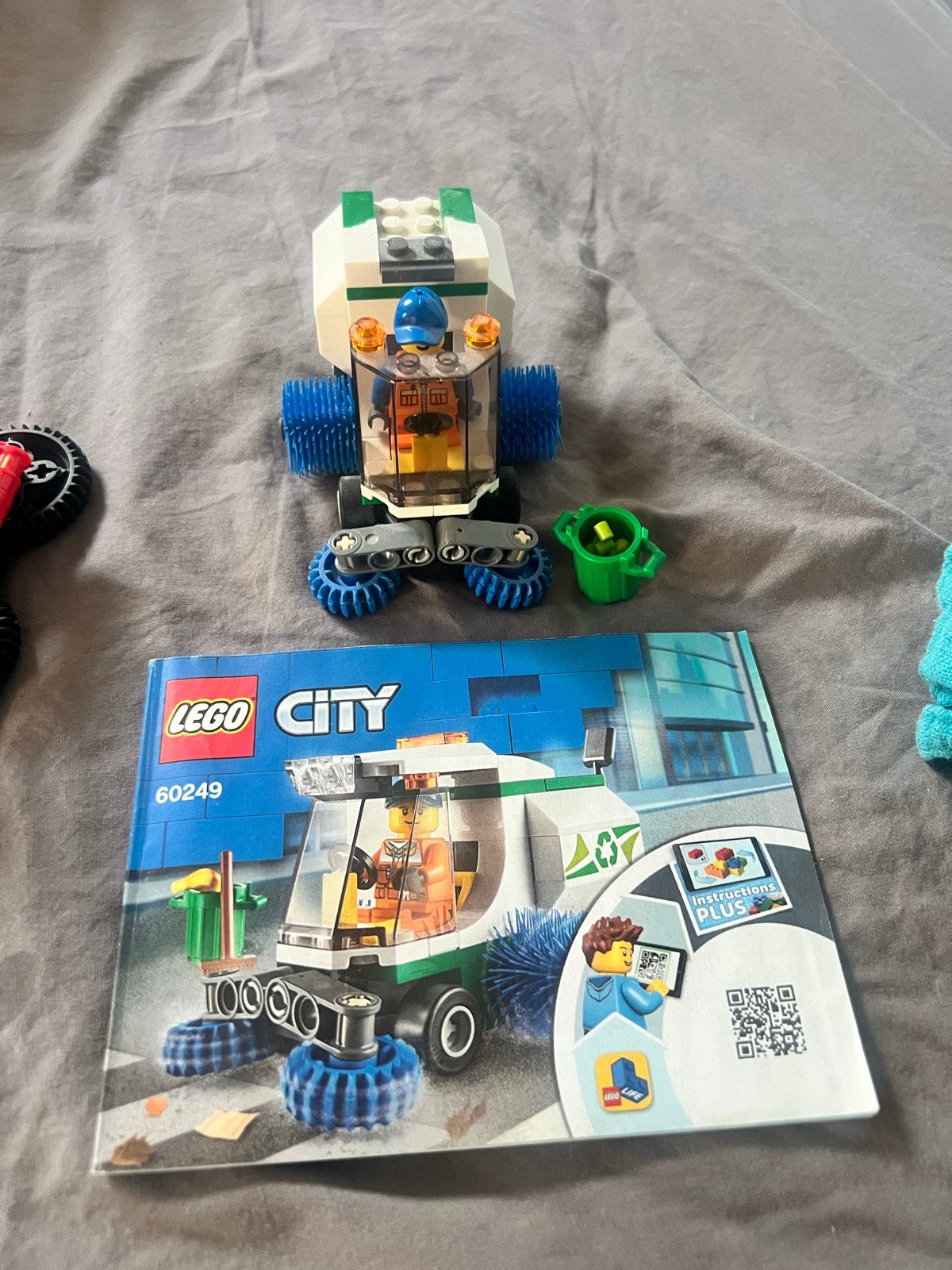 LEGO City 60249 Veegmachine (zonder doos), Ophalen of Verzenden, Gebruikt