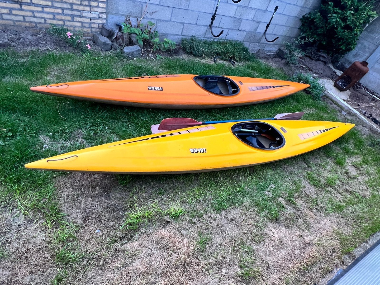 2 Kajaks/kano’s met peddels en kajakwagen, Ophalen, Gebruikt, 1-persoons
