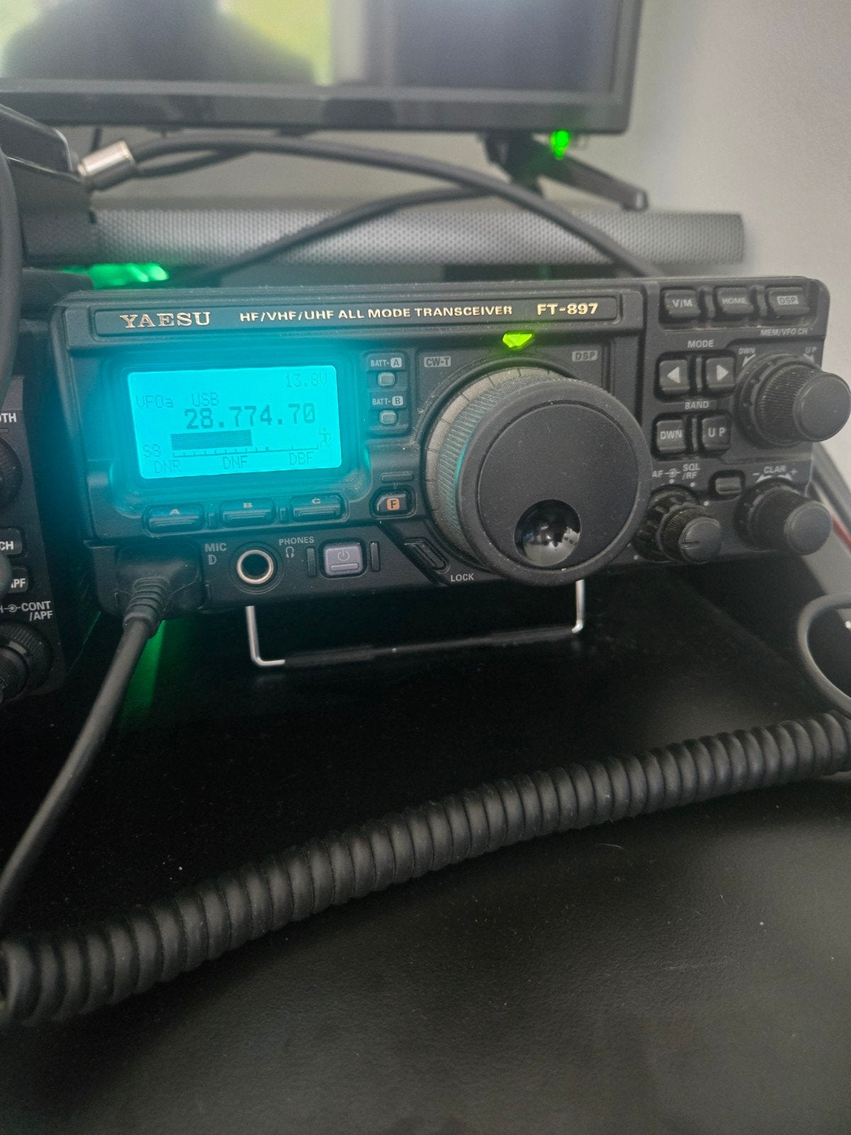 Mooie en goede Yaesu FT-897 HF/VHF/UHF Transceiver, Telecommunicatie, Ophalen, Zo goed als nieuw