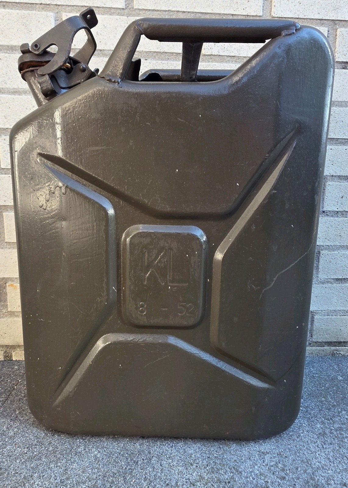 jerrycan water 322 squadron Leeuwarden 20 liter nette staat, Ophalen of Verzenden, Luchtmacht, Nederland, Overige typen