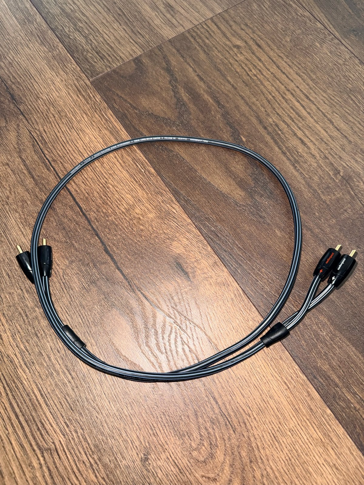 AudioQuest Tower RCA stereo interlink 1.0 meter, Ophalen of Verzenden, Nieuw, Minder dan 2 meter, Interlink-kabel