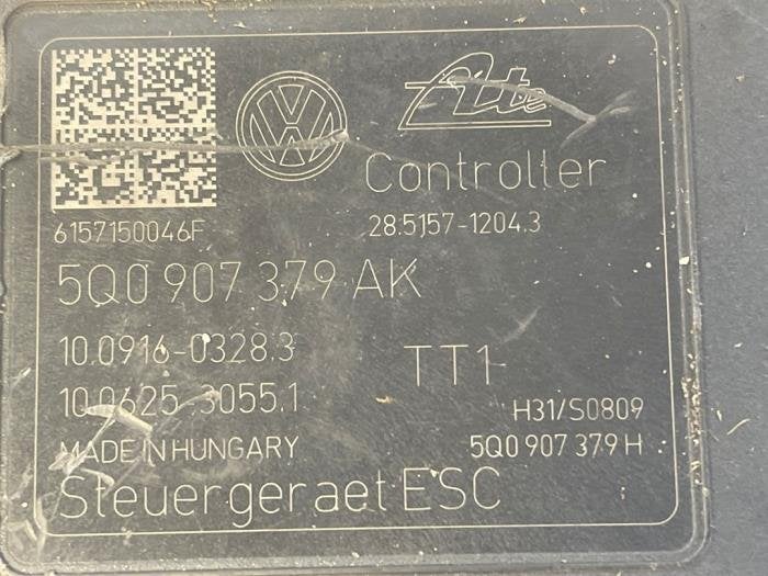 ABS Pomp van een Volkswagen Golf, Gebruikt, -, -, -