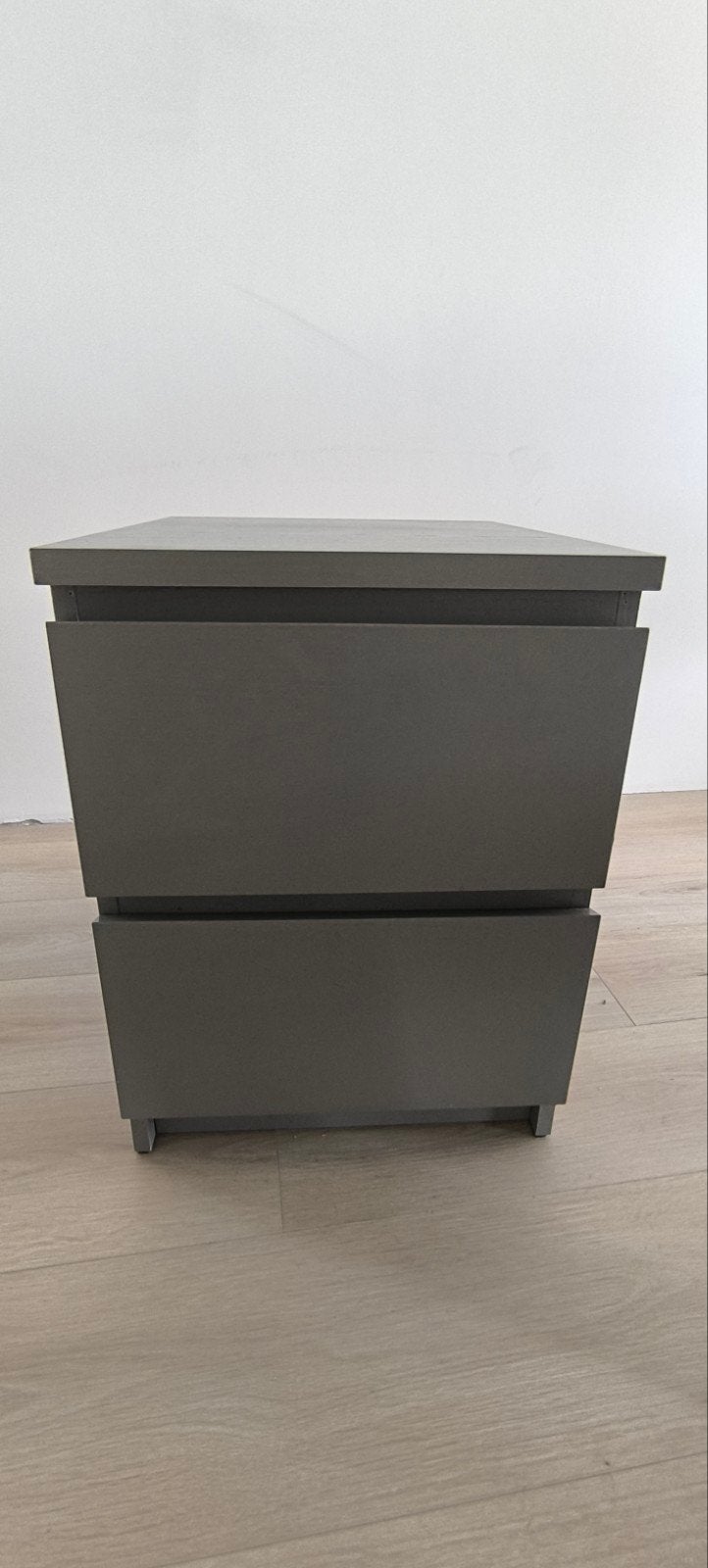 IKEA Nachtkastje met 2 lades - Grijs, Ophalen, Gebruikt, 55 tot 70 cm, 45 tot 65 cm