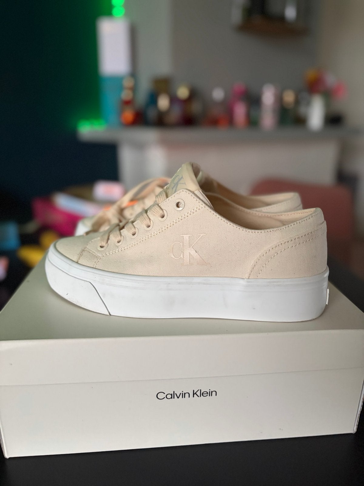Nieuwe Calvin Klein sneakers maat 39, Ophalen, Nieuw, Beige, Sneakers of Gympen