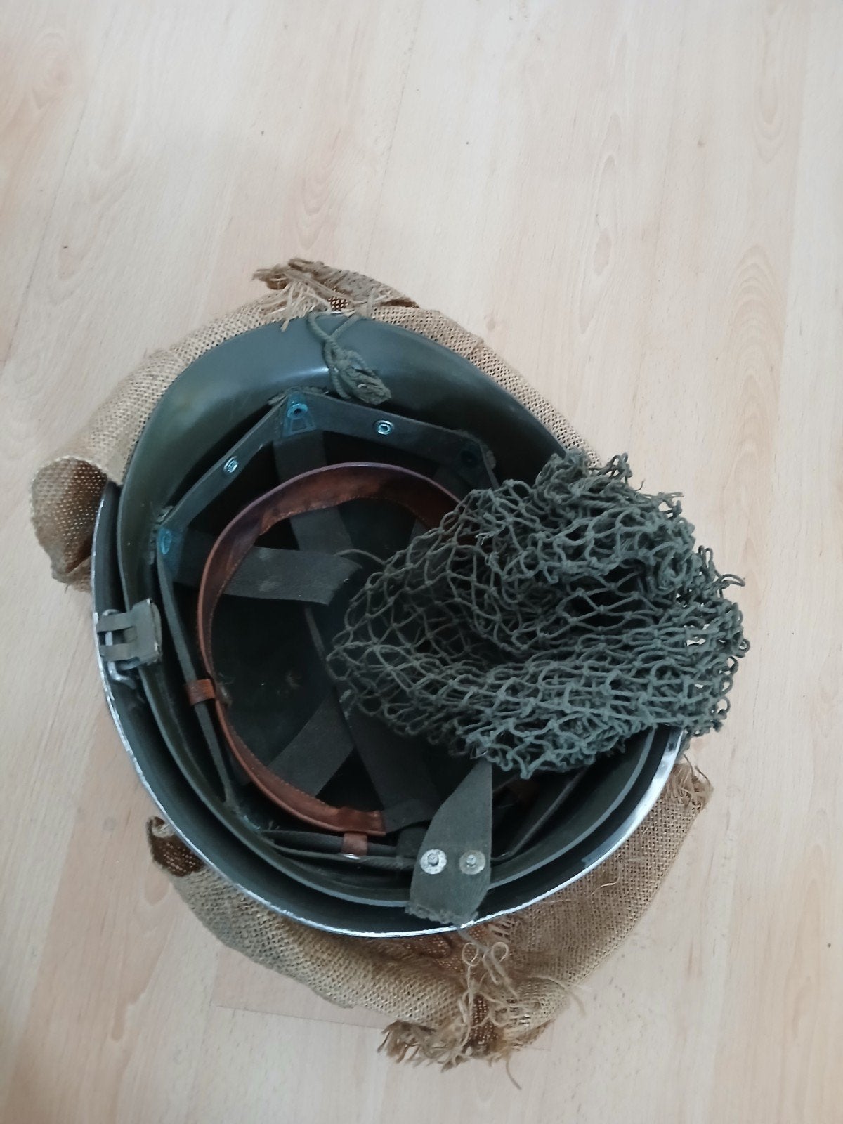 M1 Helm met jute hoes en net - Amerikaans leger, Ophalen of Verzenden, Landmacht, Amerika, Helm of Baret