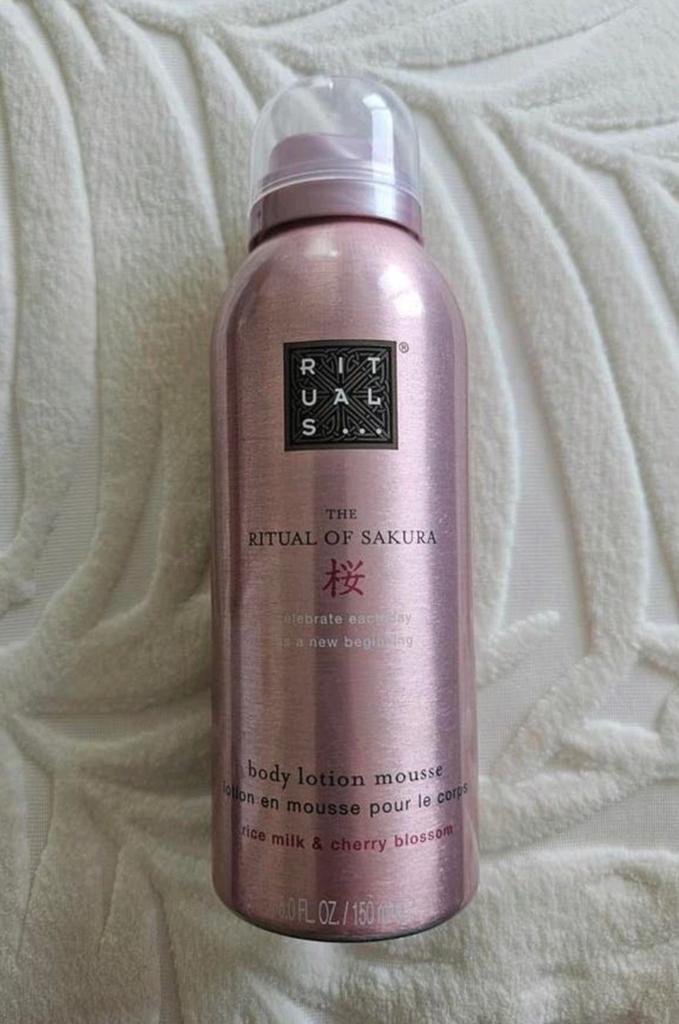 Rituals The Ritual of Sakura Body Lotion Mousse, Ophalen of Verzenden, Nieuw, Bodylotion, Crème of Olie