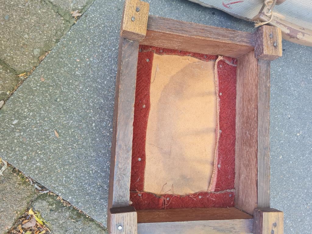 Vintage klein voetenbankje, Huis en Inrichting, Banken | Voetenbanken en Poefen, Heikant 21 Kaatsheuvel, Minder dan 50 cm, Belle Vieille Brocante