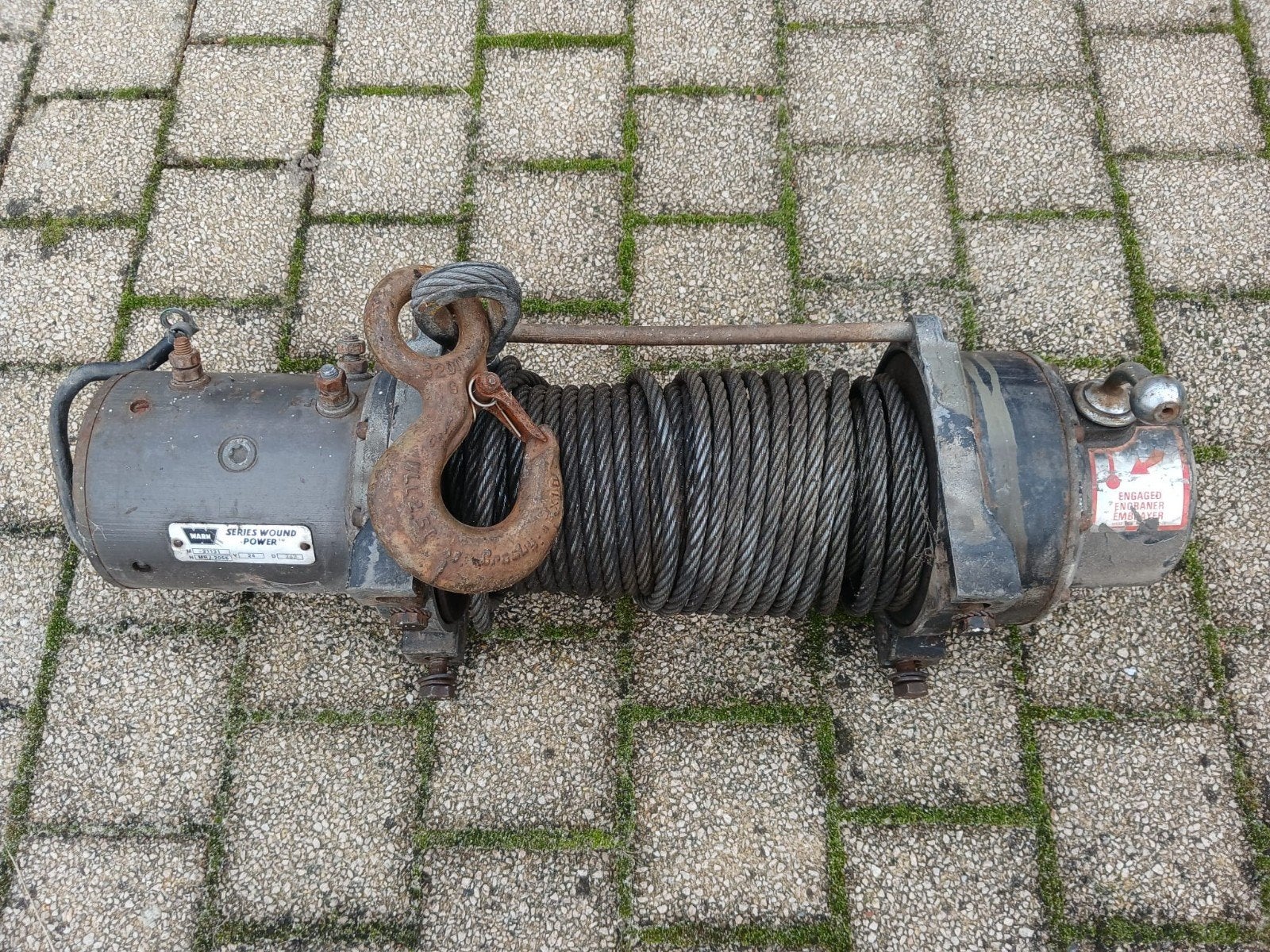 Warn m8000 24v lier LEES de advertentie., Ophalen, Gebruikt