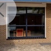 Donkerblauw houten kozijn met roomwit rolluik, Ophalen, Gebruikt, Overige kleuren, 200 cm of meer