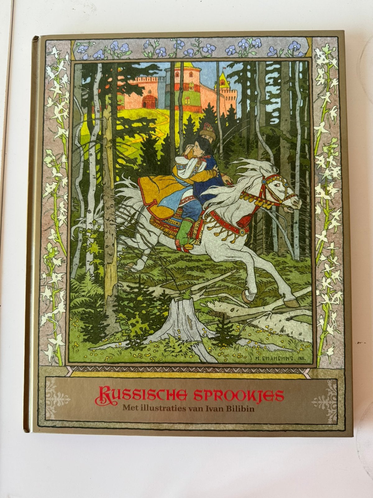Russische sprookjes  Sprookjesboek met prachtige platen, Boeken, Ophalen of Verzenden, Zo goed als nieuw