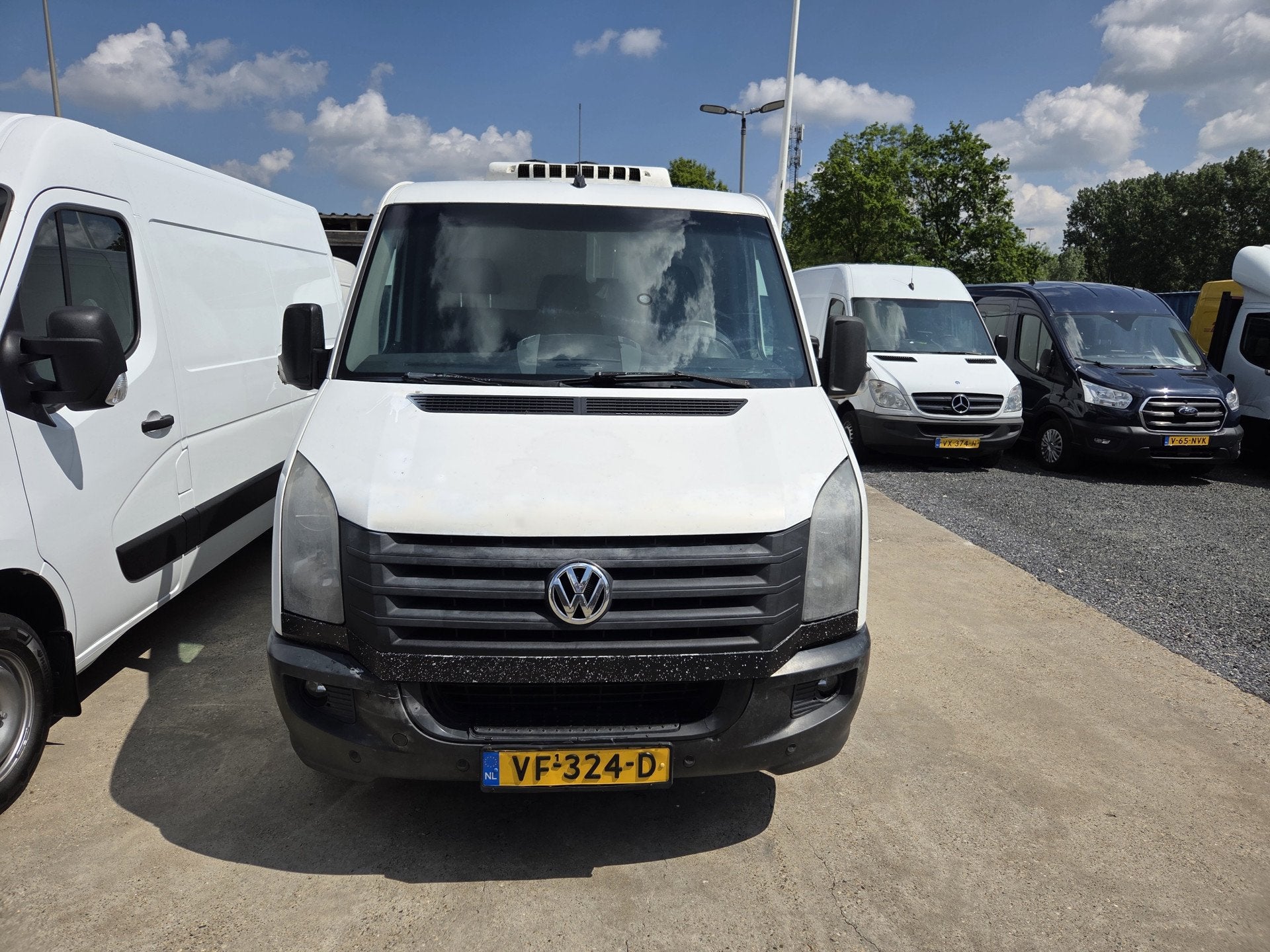 Volkswagen Crafter 35 2.0 TDI 136Pk Koelwagen Airco Cruiseco, Euro 5, Gebruikt, Zwart, 4 cilinders