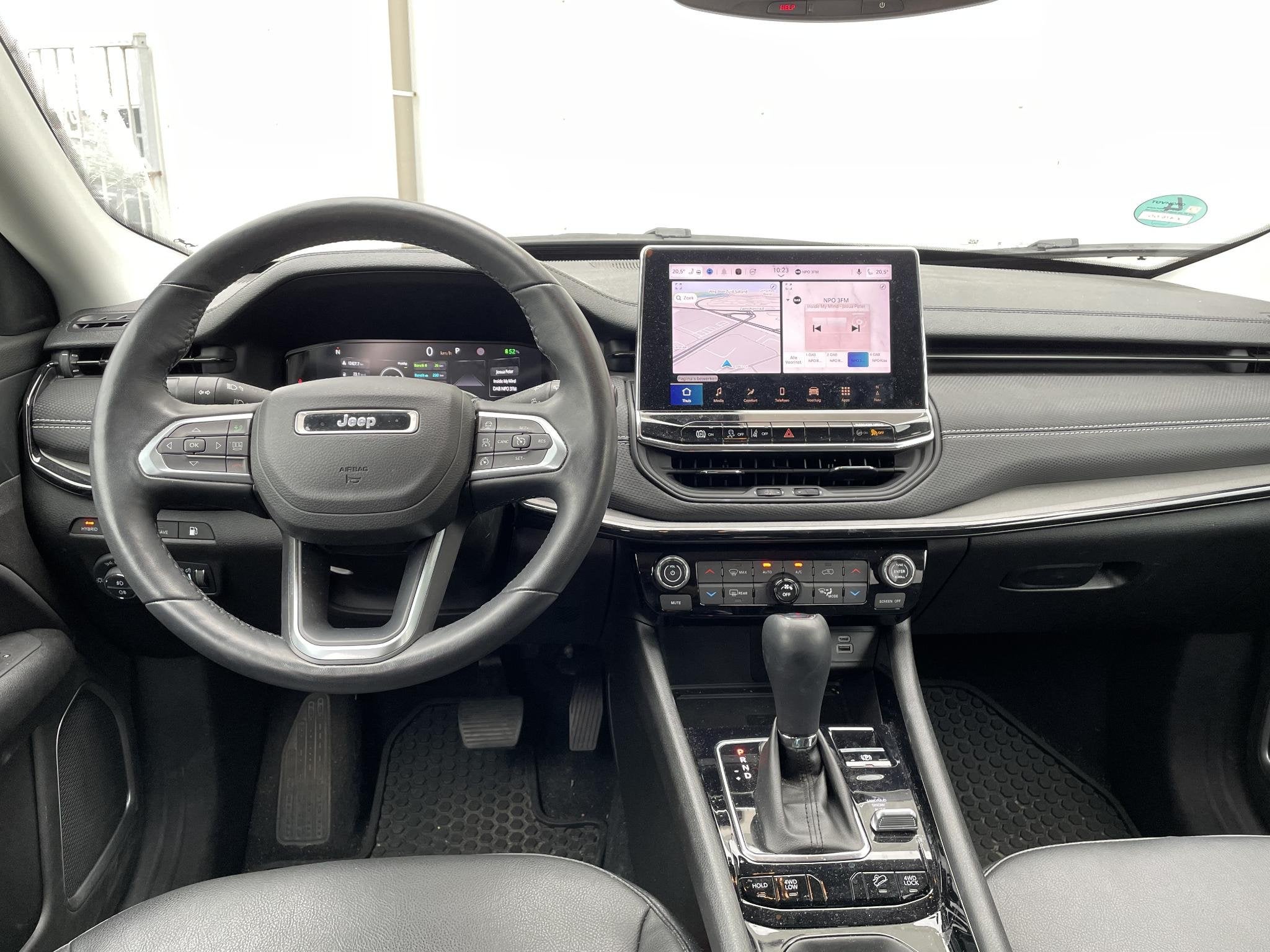 Jeep Compass 4xe 190 Plug-in Hybrid Electric Night Eagle | T, Auto's, Automaat, Met garantie (alle), Leder en Stof, Wit