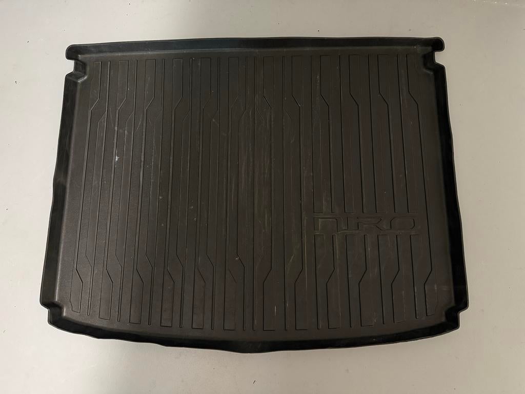 Kofferbakmat Kia Niro - Origineel en Beschermend, Ophalen, Gebruikt