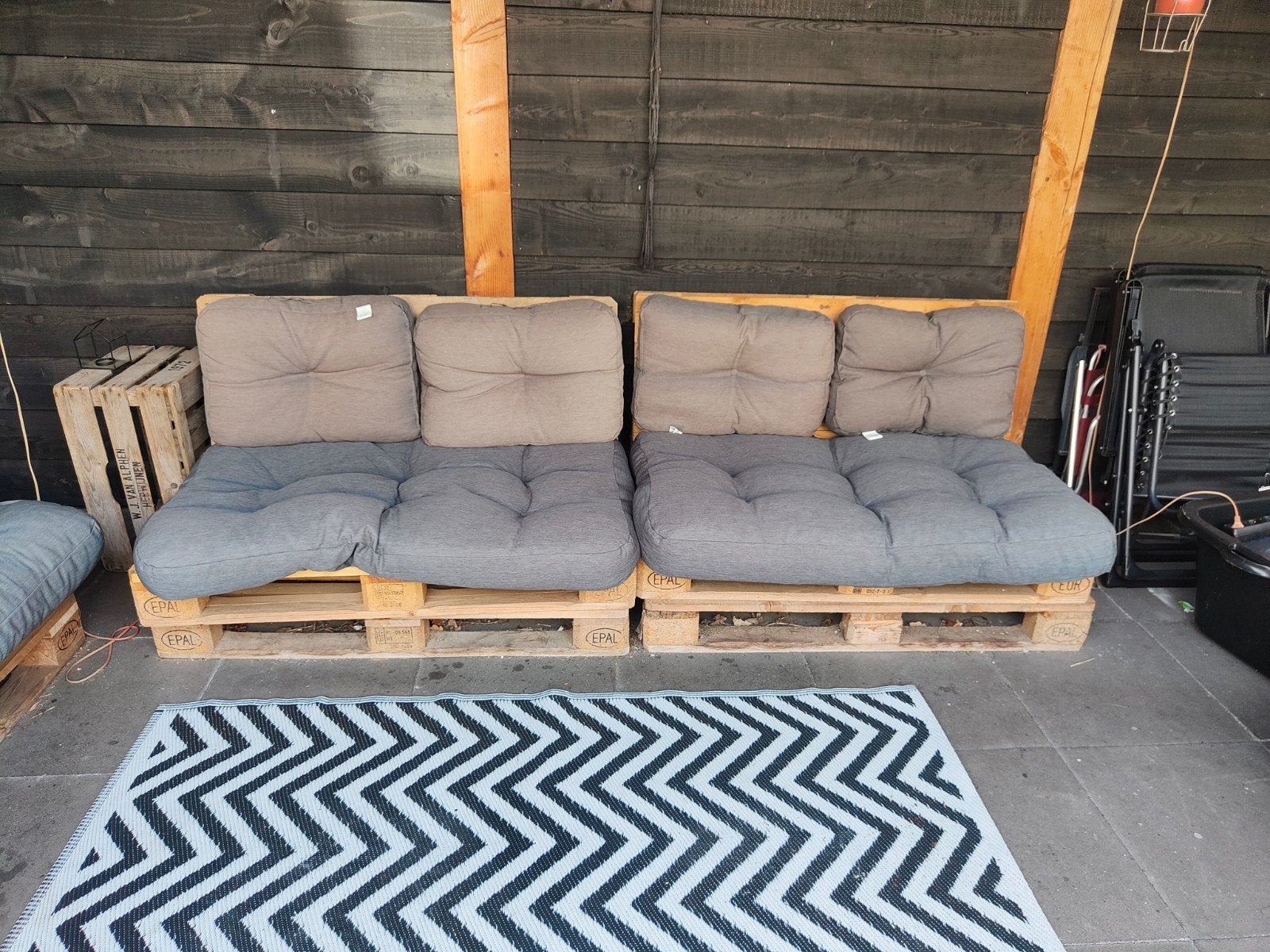 Pallet loungebank met kussens 3 pallet banken, Ophalen, Gebruikt, Onbekend, Onbekend@voorbeeld.nl