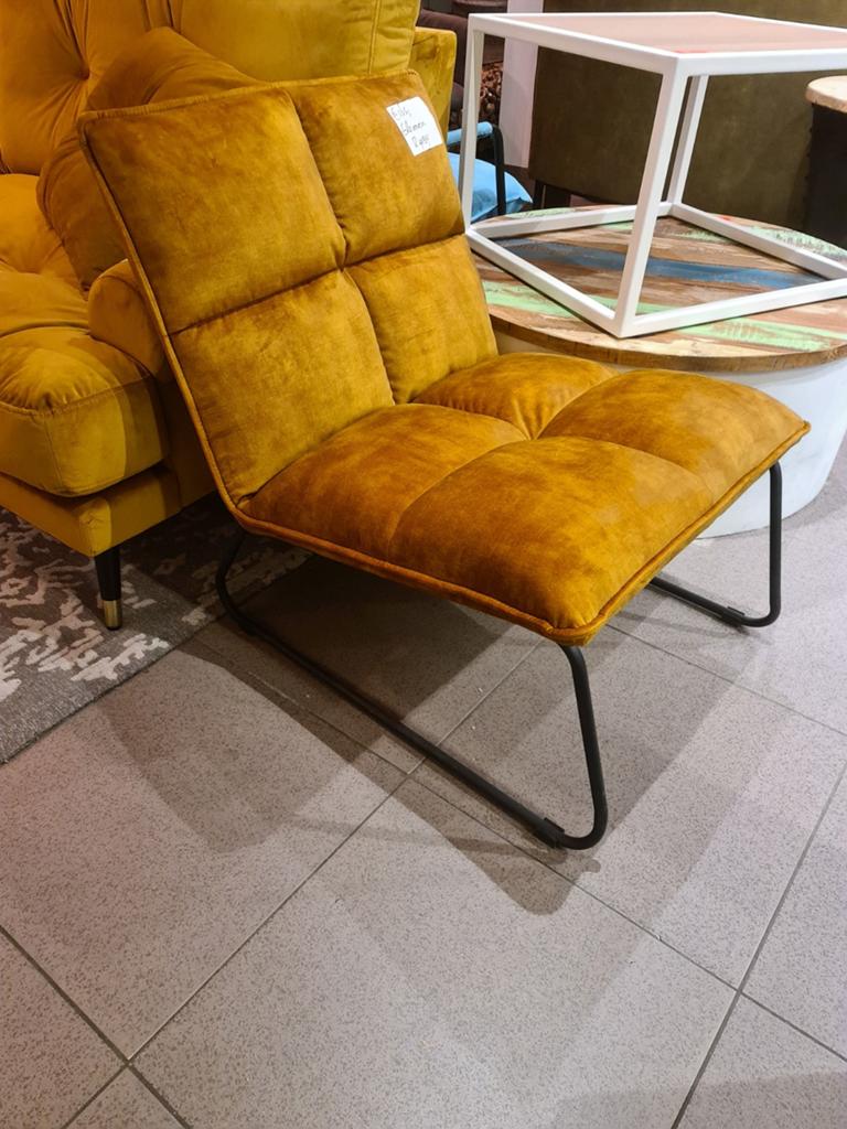 Nieuwe Eleonora fauteuil Ruby adore velvet okergeel €99, Ophalen, Industrieel landelijk barok brocante koloniaal boheems vintage