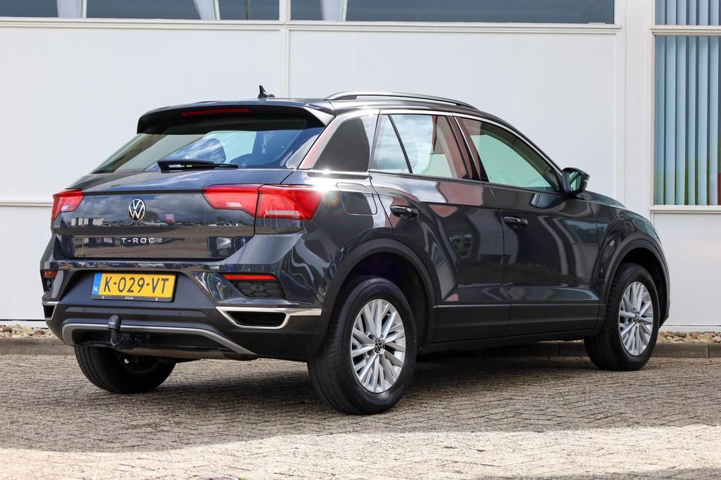 Volkswagen T-Roc 1.0 TSI 110pk Style | Trekhaak | Parkeersen, Auto's, Volkswagen, Voorwielaandrijving, 12 maanden, Stof, Gebruikt