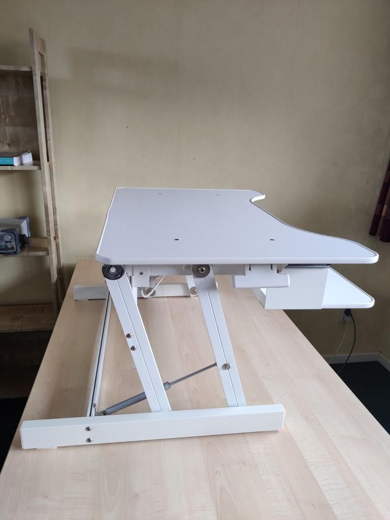 UPdesk XL zit-sta bureau verhoger wit, Huis en Inrichting, Bureaus, Zo goed als nieuw, In hoogte verstelbaar, Ophalen