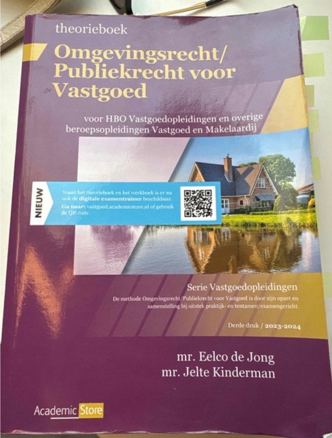 Omgevingsrecht/publiekrecht voor vastgoed, Ophalen of Verzenden, Beta, Zo goed als nieuw, HBO