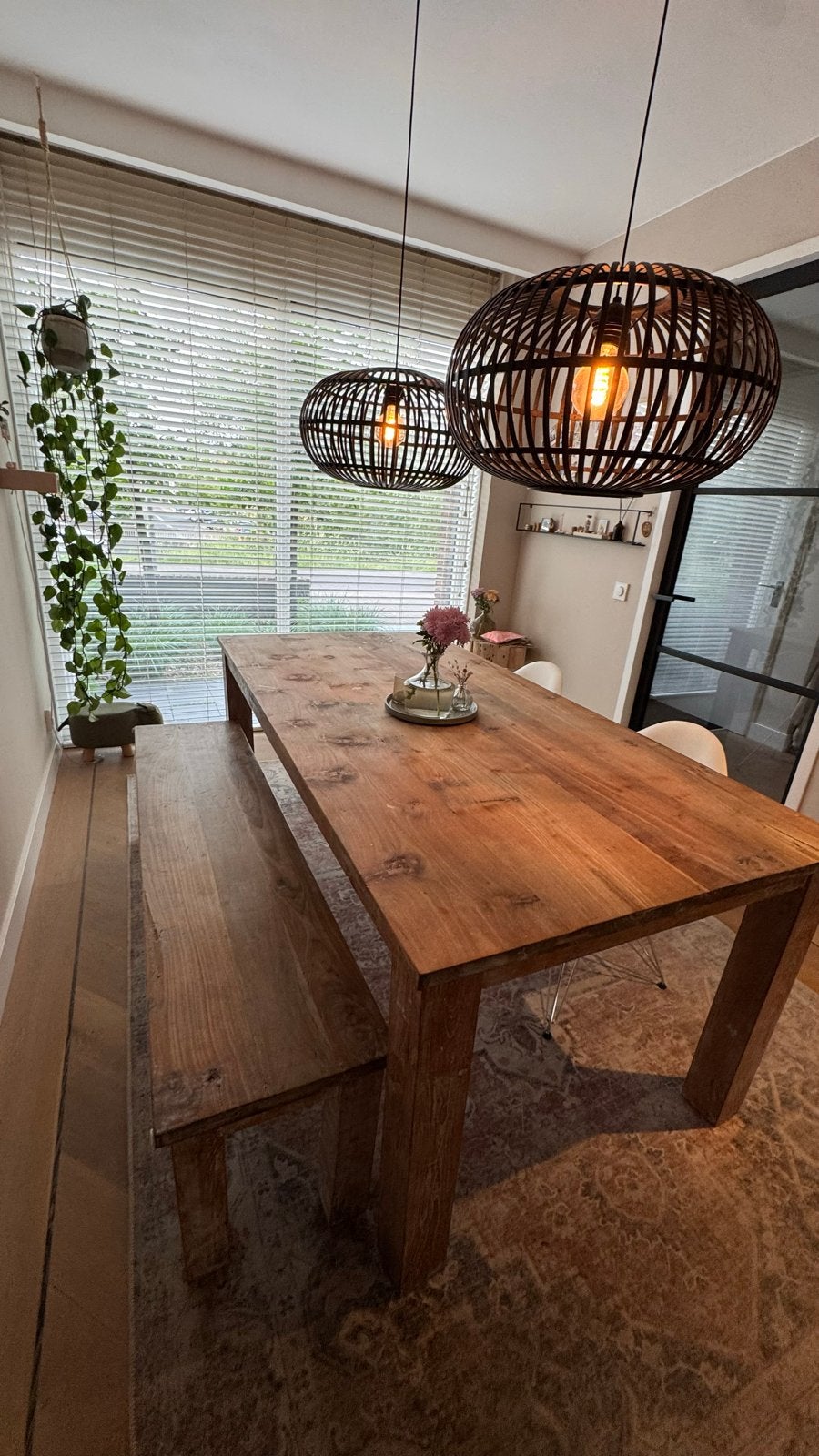 Robuuste houten eettafel met bijpassende bank, Huis en Inrichting, Ophalen, Gebruikt, 100 tot 150 cm, Vijf personen of meer