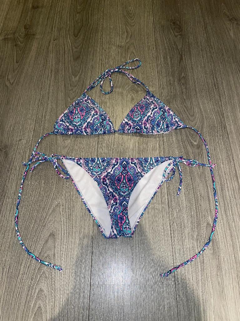 Boho ibiza paisley kleurige triangle bikini maat 38, Ophalen of Verzenden, Zo goed als nieuw, Bikini, Primark