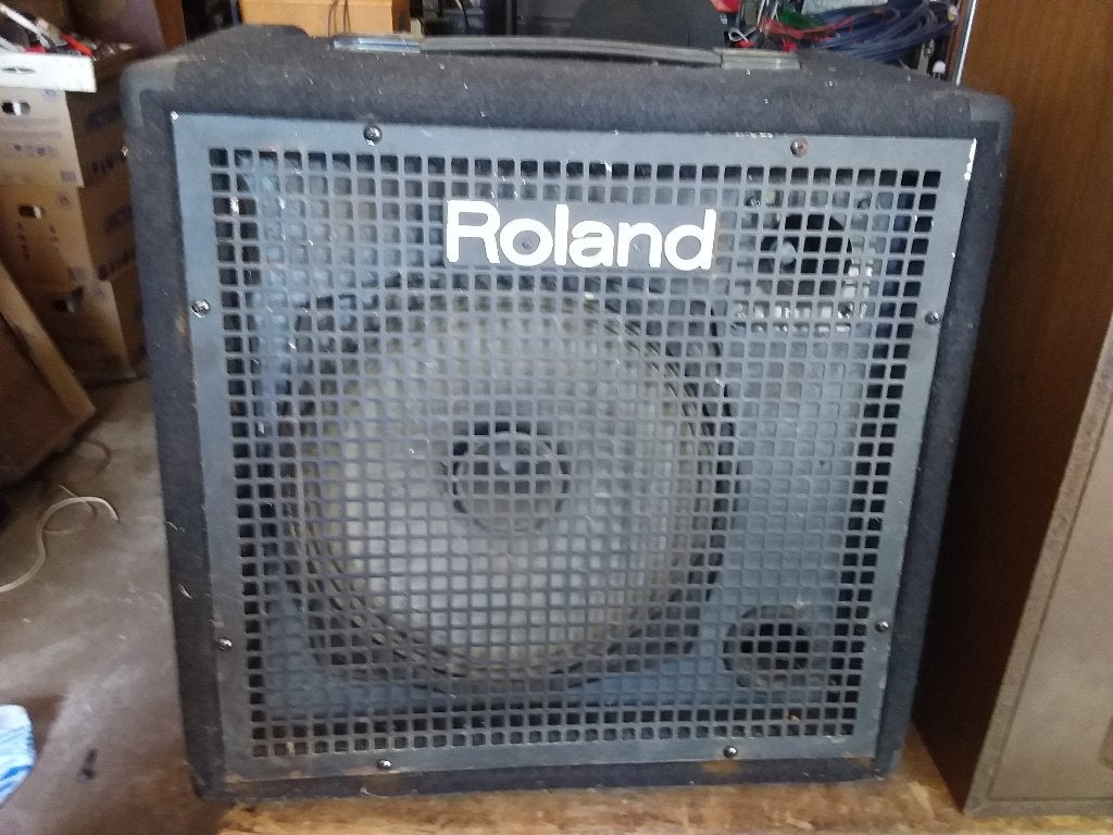Roland  versterker kc 300, Ophalen of Verzenden, Gebruikt, Minder dan 500 watt, Monitor(versterker)