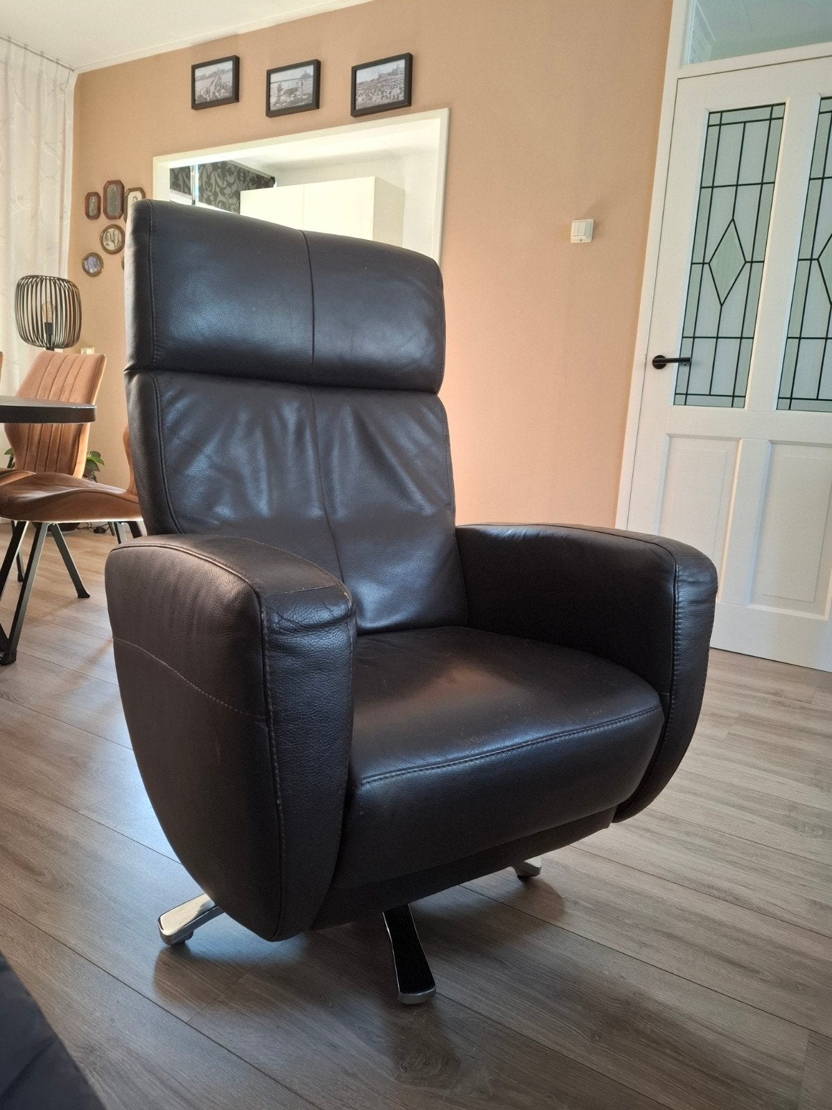 2 Bruin leren draaibare relaxfauteuils met ligstand, Ophalen