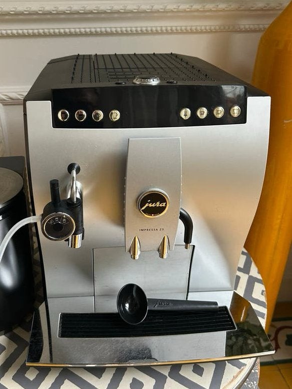 Jura Z5 Generation II One Touch, Stoompijpje, 10 kopjes of meer, Koffiemachine, Koffiebonen