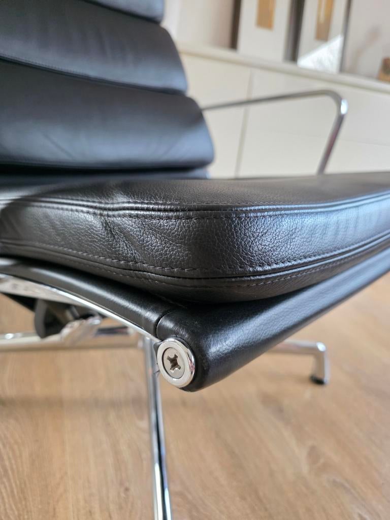 Vitra EA222 lounge chair Charles & Ray Eames showmodel, Huis en Inrichting, Fauteuils, Ophalen of Verzenden, 75 tot 100 cm, 50 tot 75 cm