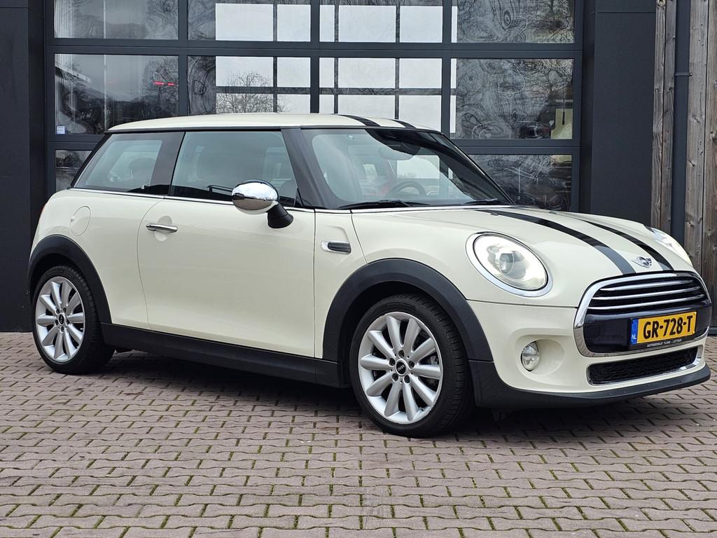MINI Mini 1.5 Cooper Business | Automaat | LED | Airco | Cru, Auto's, Mini, 12 maanden, Gebruikt, Euro 6, 4 stoelen
