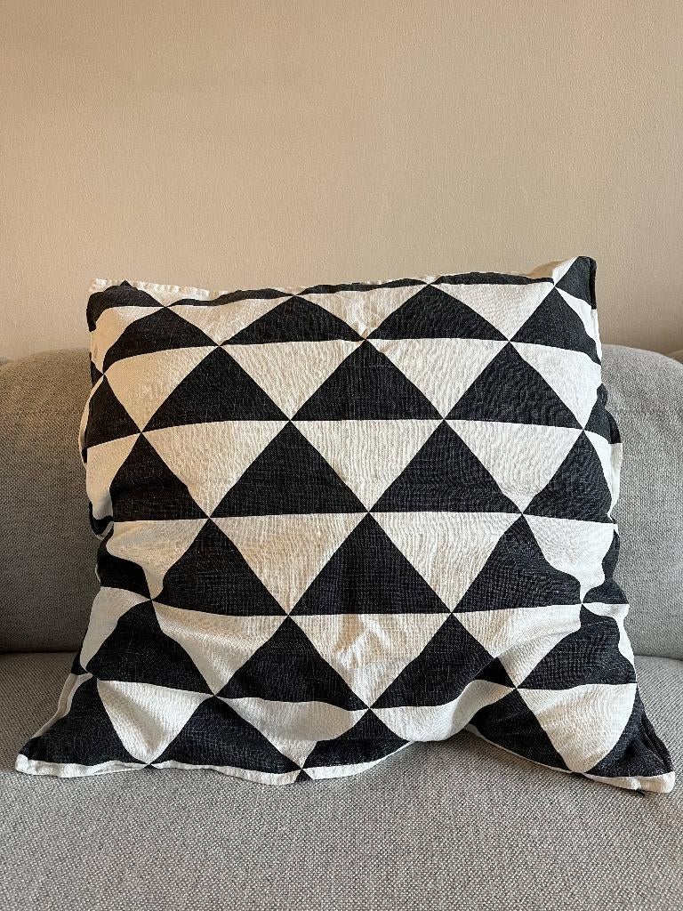 IKEA kussenovertrek 60x60 zwart/wit (evt. met binnenkussen), Ophalen, Gebruikt, Overige kleuren, Vierkant
