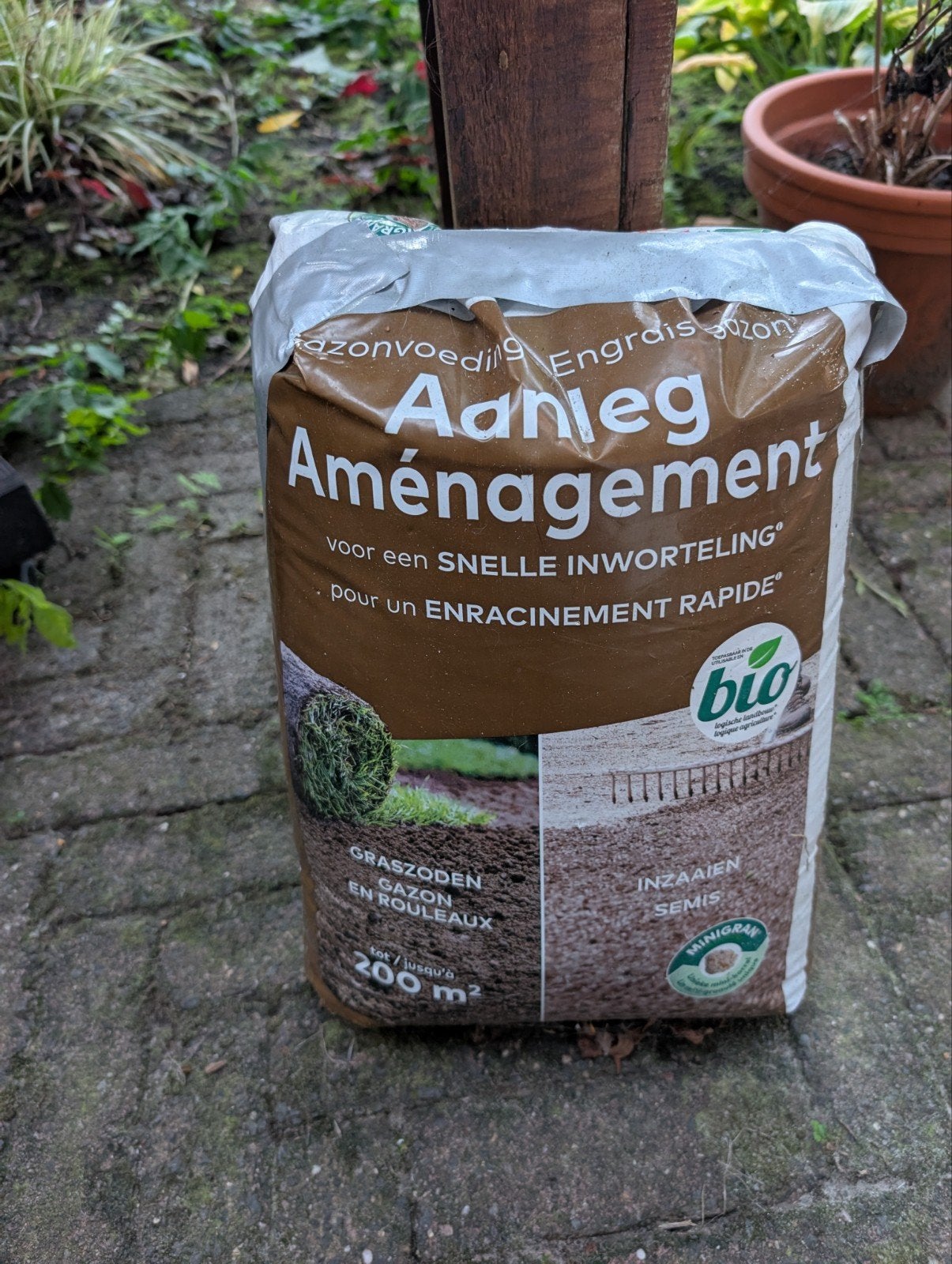 Aanlegbemesting voor graszoden - vrijwel volle verpakking, Tuin en Terras, Ophalen, Zo goed als nieuw