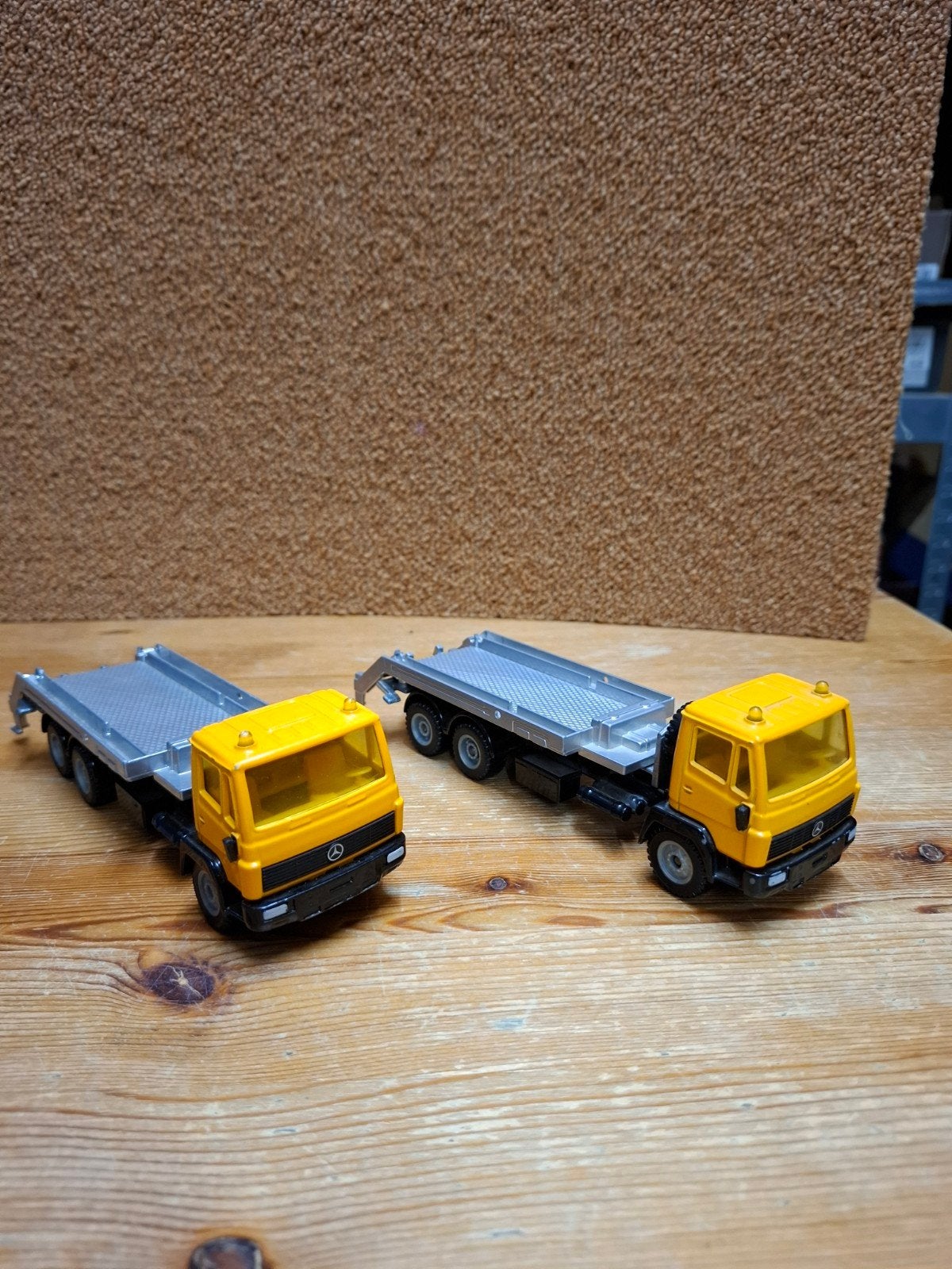 Siku Mercedes containerwagens, Hobby en Vrije tijd, Modelauto's | 1:50, Ophalen of Verzenden, Gebruikt, Bus of Vrachtwagen, SIKU