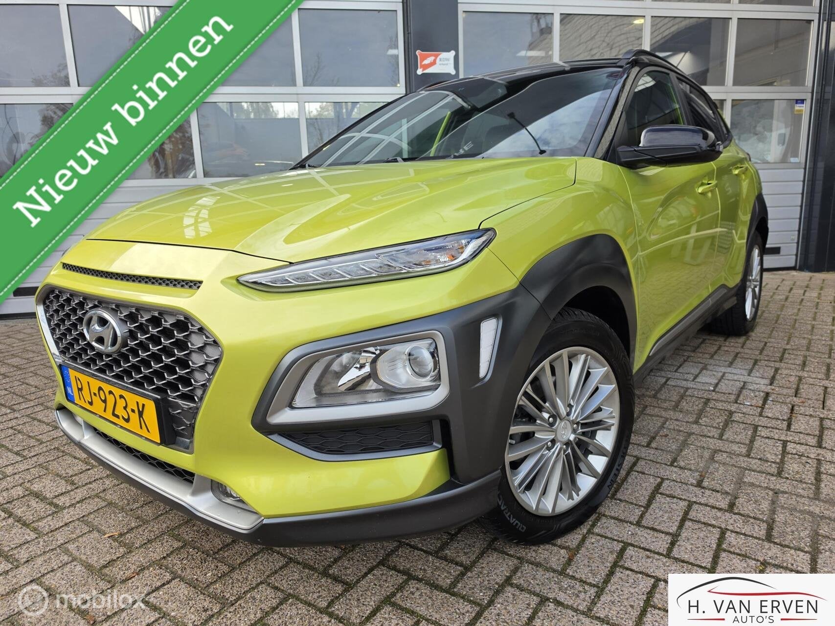 Hyundai Kona 1.0T Fashion APPLE CARPLAY HALF LEDER NAP, Auto's, Voorwielaandrijving, Dealer onderhouden, Euro 6, Leder en Stof