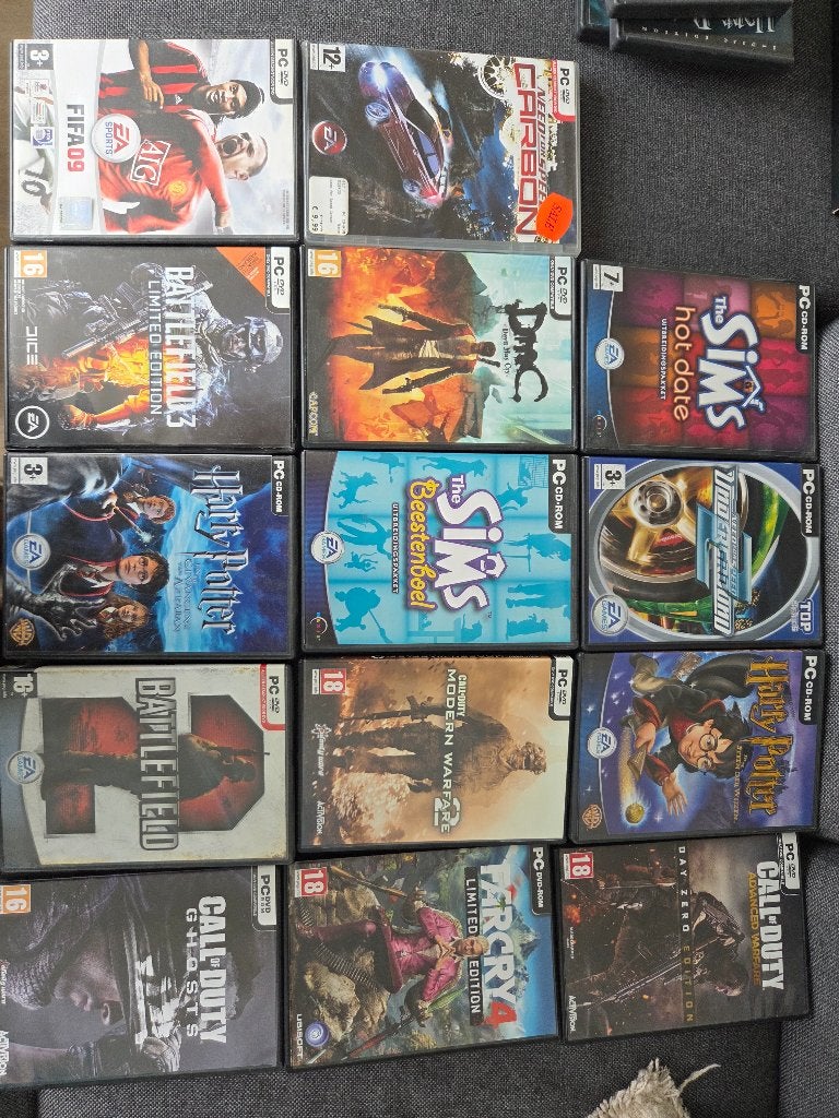 PC games incl cds, hoesjes en codes, Ophalen, Overige genres, 1 speler, Zo goed als nieuw