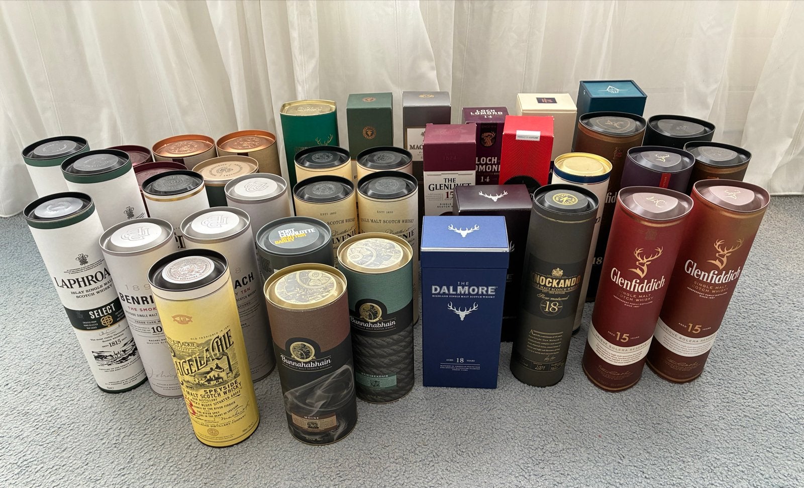 Grote collectie lege Schotse whisky flessen in doos / koker, Ophalen, Gebruikt, Overige gebieden, Overige typen