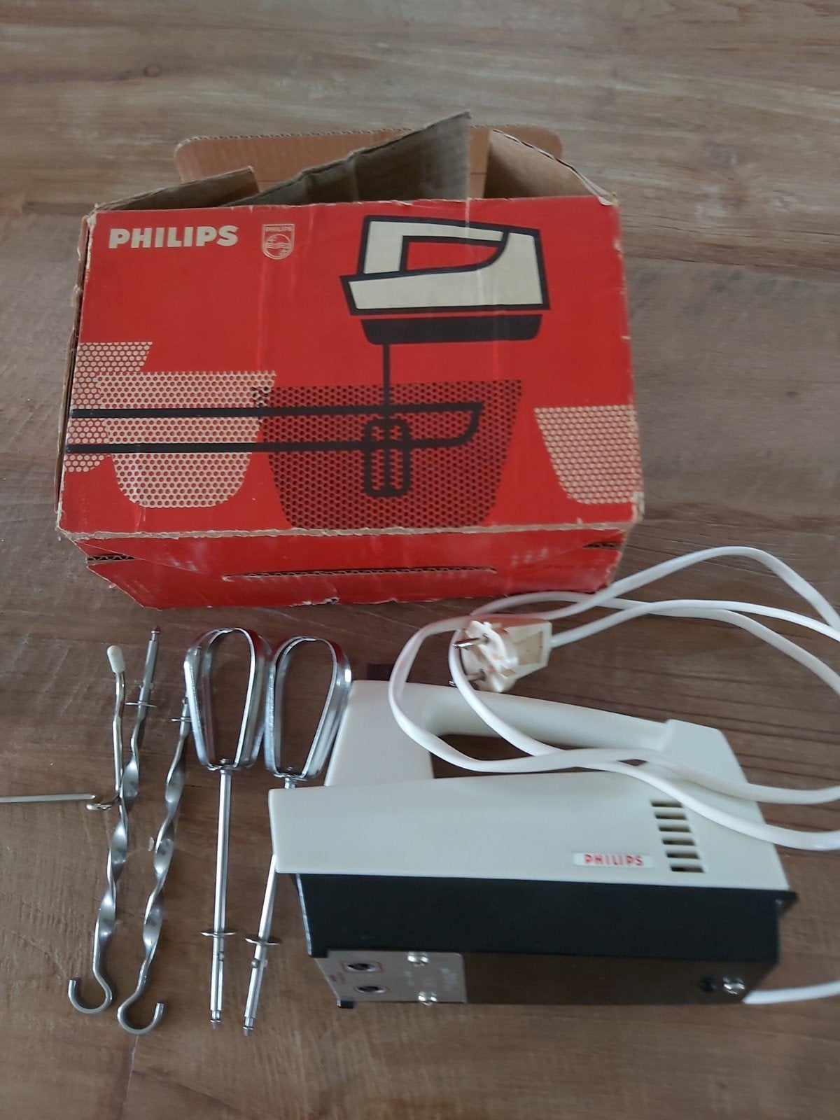 Vintage Philips Handmixer met Originele Doos en Accessoires, Minder dan 1 liter, Ophalen of Verzenden, Gebruikt, 1 snelheid
