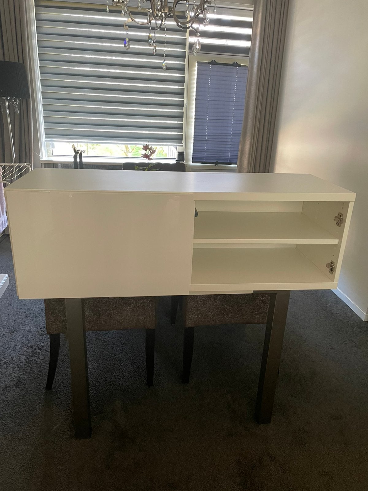 Tv kastje ikea  met hoogglans deurtje, Ophalen, Zo goed als nieuw, 100 tot 150 cm, Minder dan 100 cm
