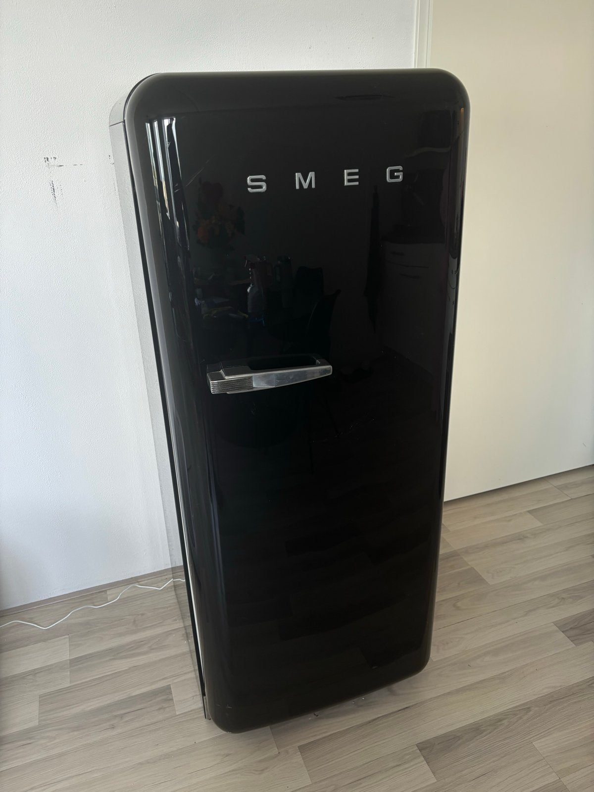 Smeg FAB28 Zwarte Koelkast - Stijlvol en Compact, Witgoed en Apparatuur, 150 tot 200 liter, Zonder vriesvak, 60 cm of meer, Ophalen of Verzenden