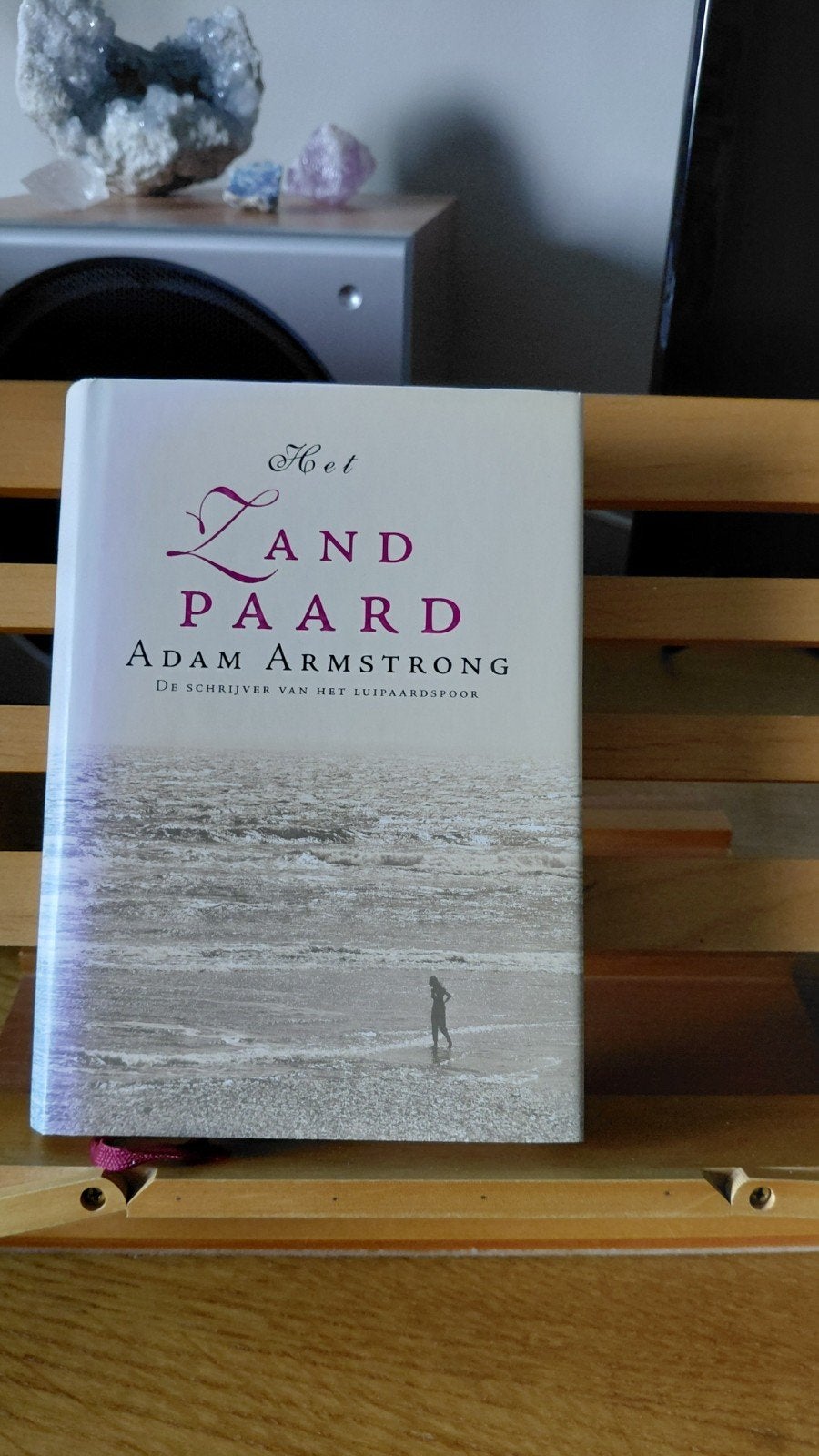 Het Land Paard - Adam Armstrong, Ophalen of Verzenden, Zo goed als nieuw, Adam Armstrong