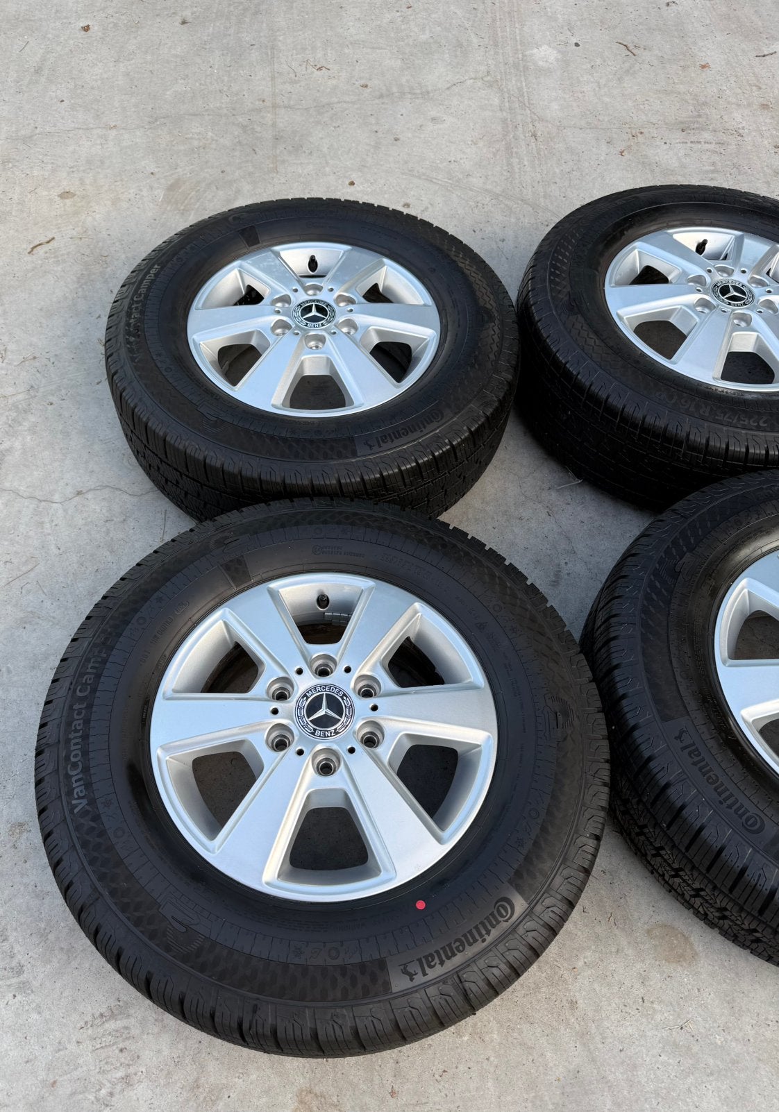 Originele Mercedes Sprinter velgen allweather banden, Auto-onderdelen, Banden en Velgen, Bestelwagen, 16 inch, Banden en Velgen