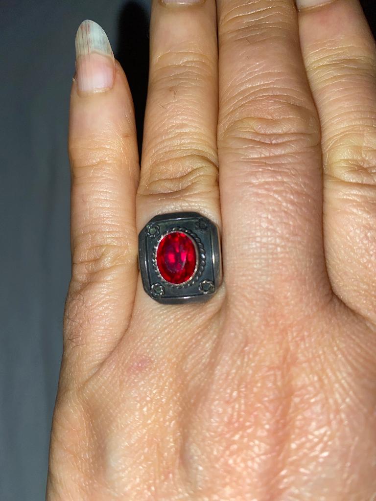 Ring van zilver te koop, Sieraden, Tassen en Uiterlijk, Ringen, Ophalen of Verzenden, Zo goed als nieuw, 17 tot 18, Met edelsteen