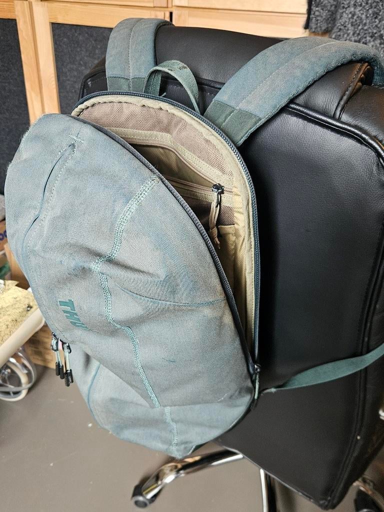Thule rugzak voor laptop, Computers en Software, Laptoptassen, Ophalen of Verzenden, Gebruikt, Rugzak