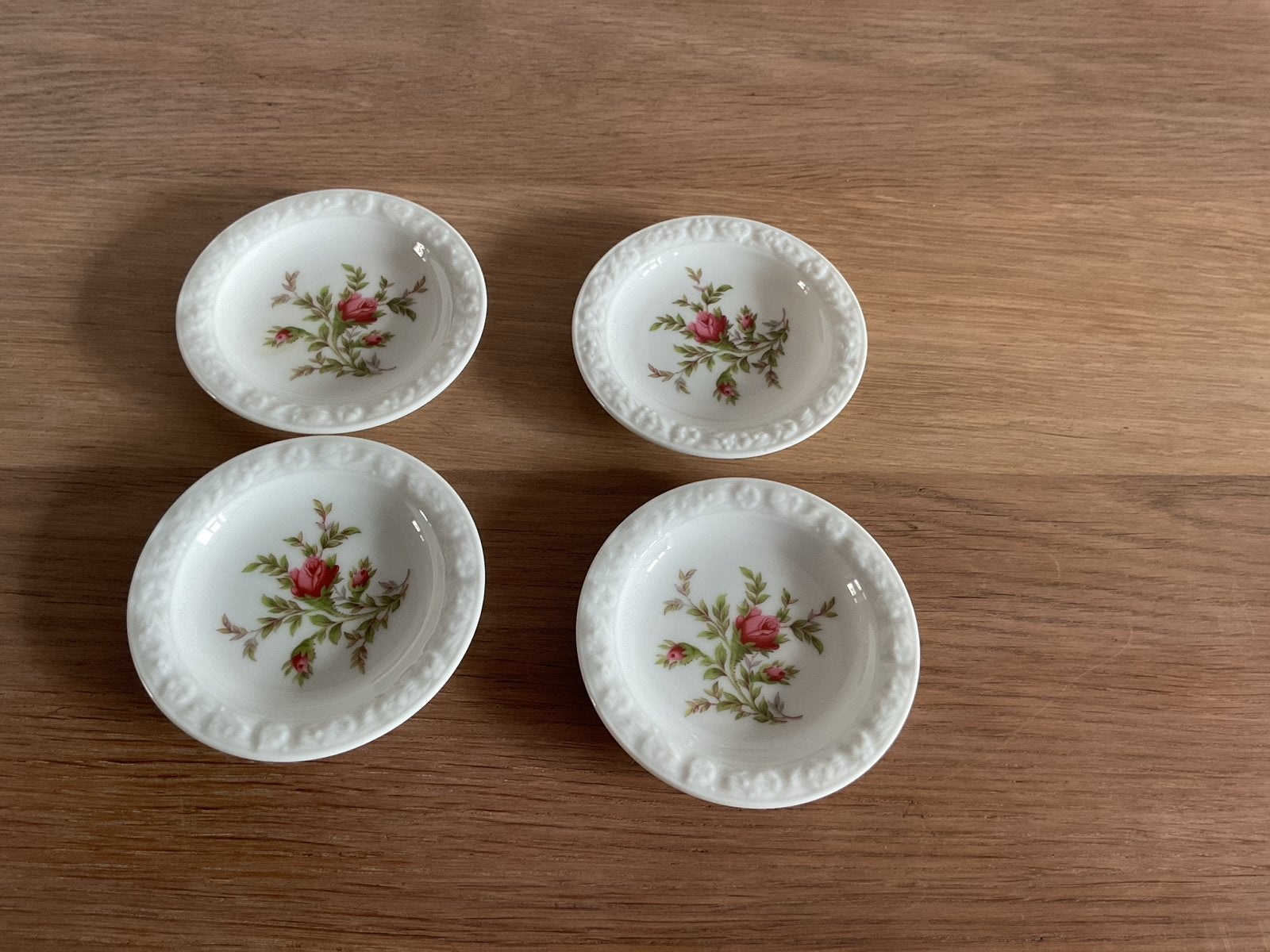 4 Rosenthal Germany schoteltjes met rozenmotief, Overige merken, Klassiek, Ophalen of Verzenden, Zo goed als nieuw