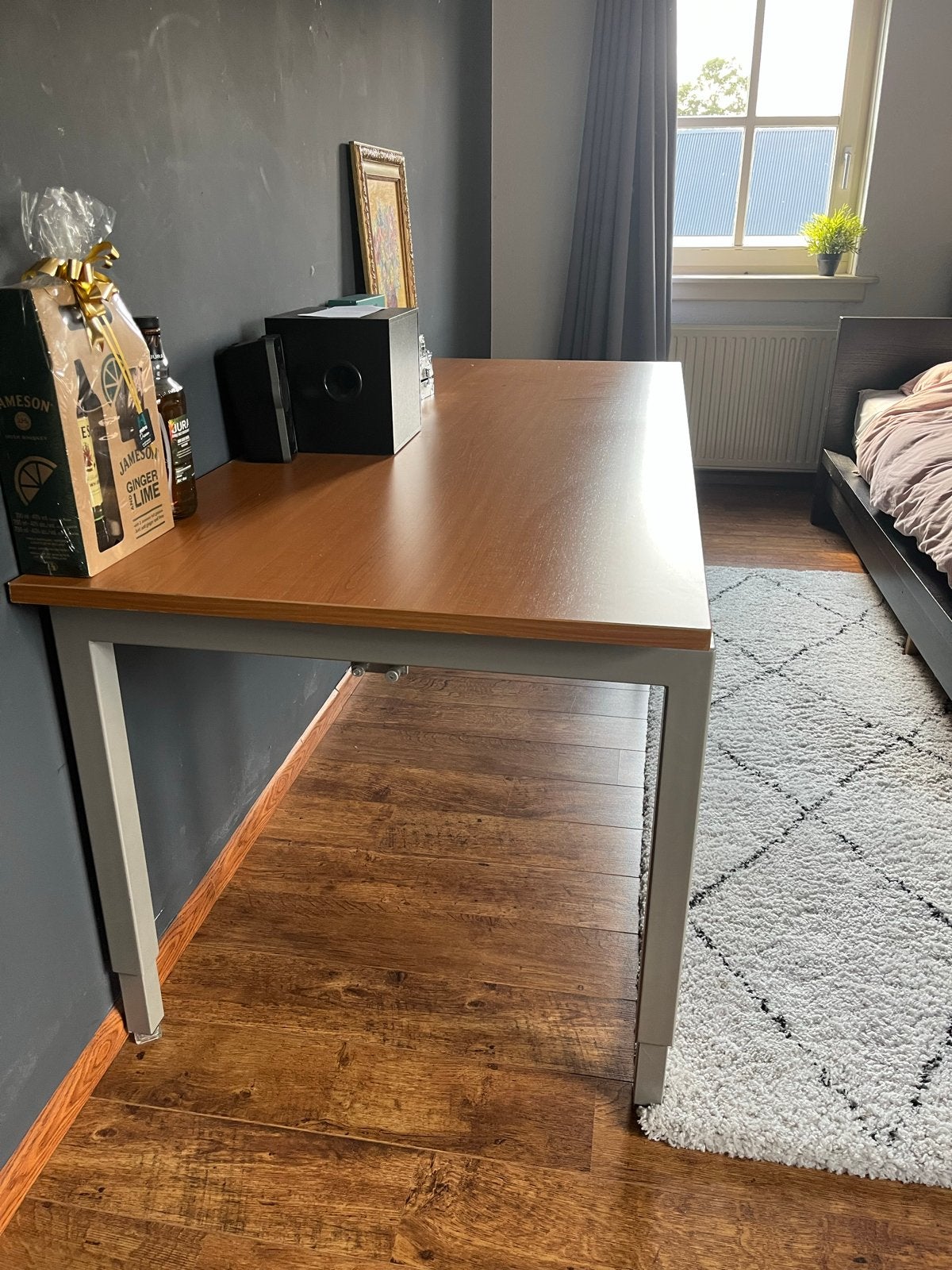 Gratis af te halen: Ruime kantoortafel (2.20m x 1m), Ophalen, Gebruikt, Overige typen